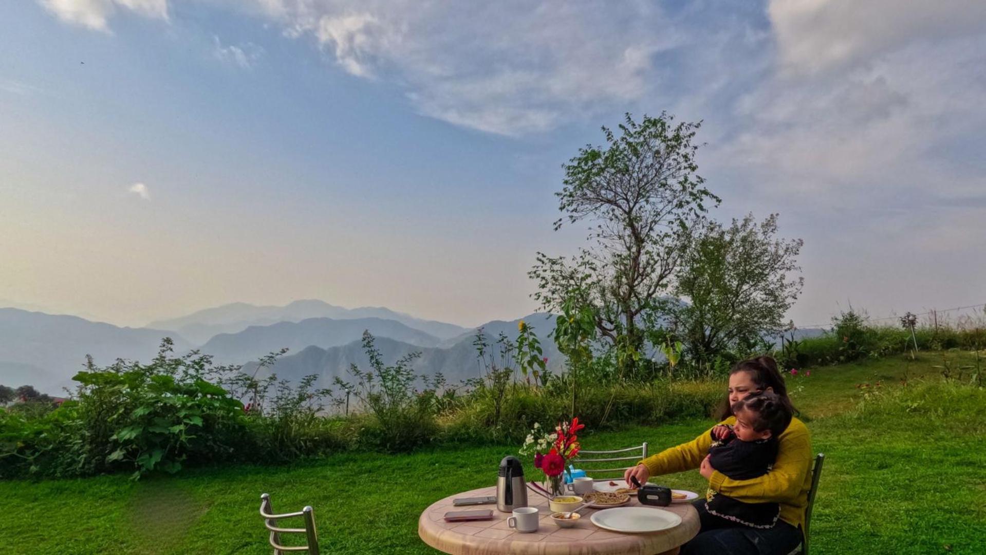 Haut Monde King'S Paradise Resort كاناتال المظهر الخارجي الصورة